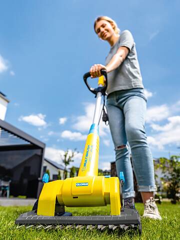 Mit seiner „MultiBrush“-Basis benötigt der „FineCut“ nur wenig Stauraum im Gartenhaus..