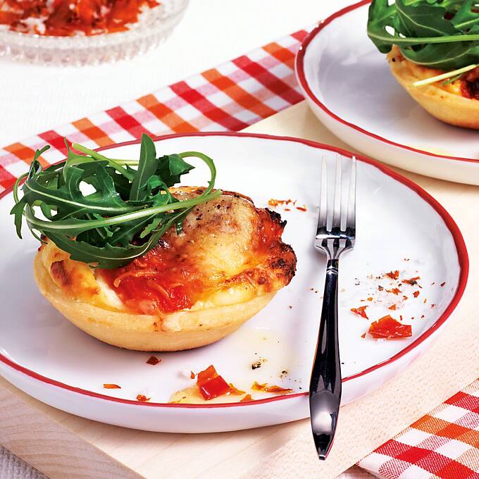 Käse-Tomaten-Tartelettes