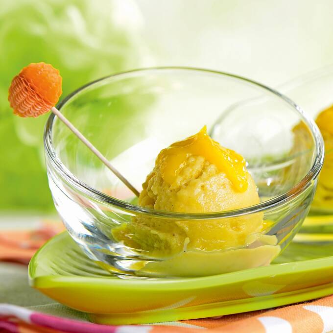 Frozen Yoghurt mit Mango