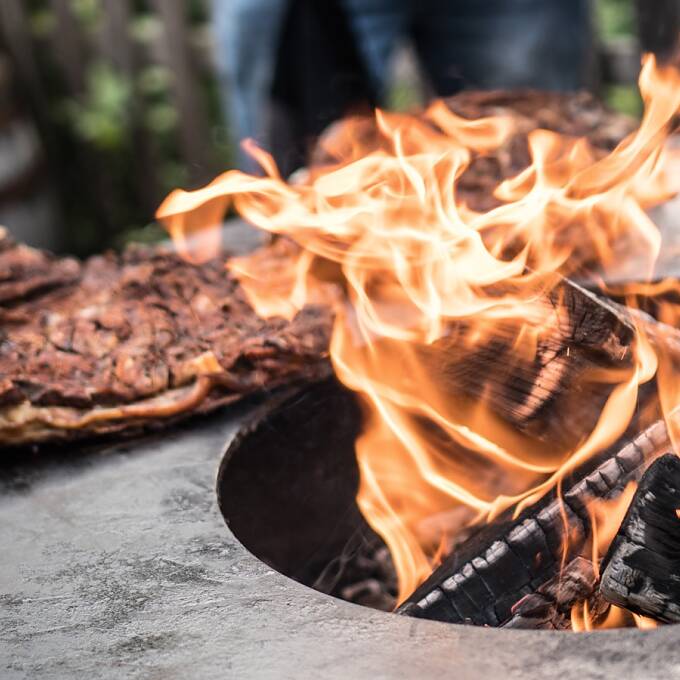 Hier ist der Rost kein Qualitätsmangel, sondern bewusstes Gestaltungselement. Die Maße setzen allerdings einen größeren Hof oder eine entsprechende Terrasse voraus